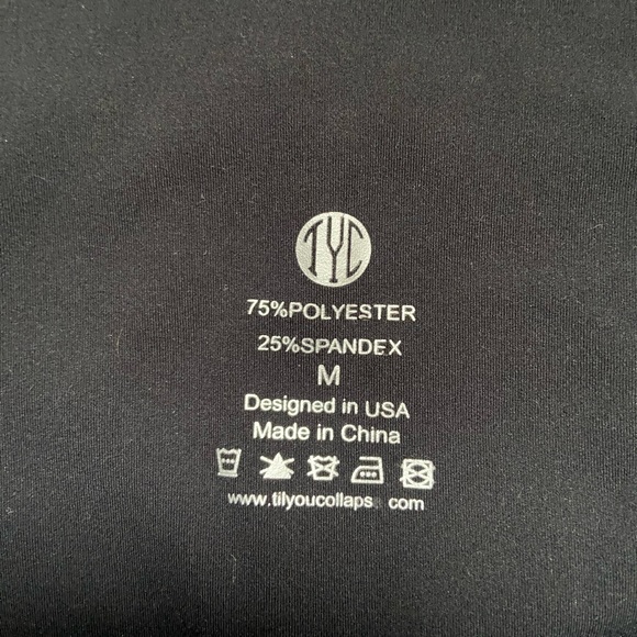 Til You Collapse Effortless Scrunch Bum Shorts Sz M - Picture 5 of 6